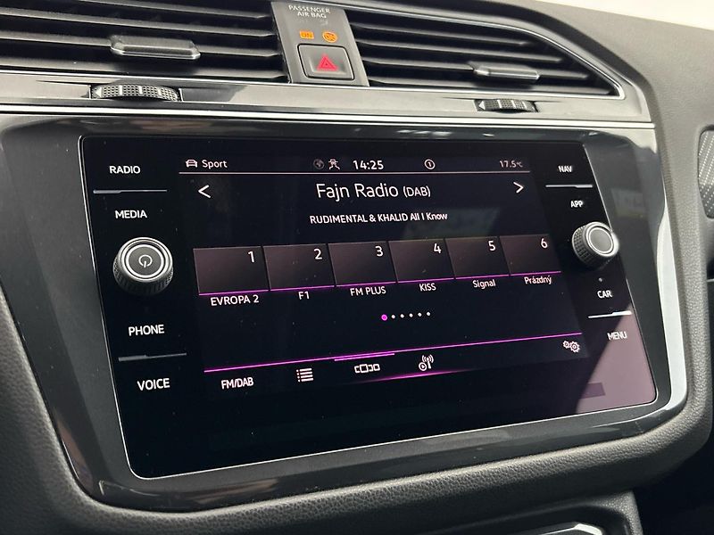 Volkswagen Tiguan R-Line 4MOT - fotka 12 z 30