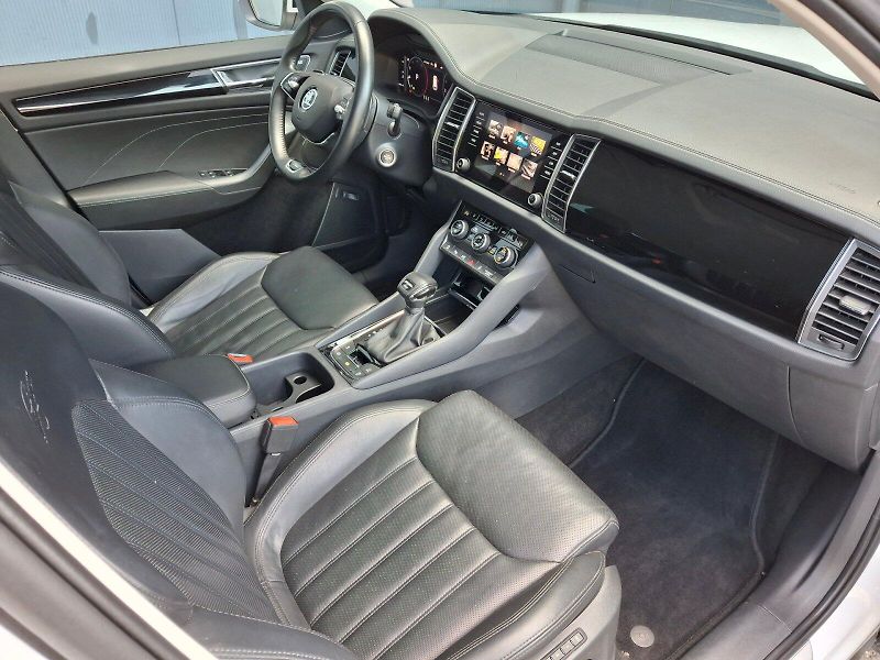 Škoda Kodiaq (2022) L&K DSG 4x4 2,0TDi 147kW - fotka 14 z 35