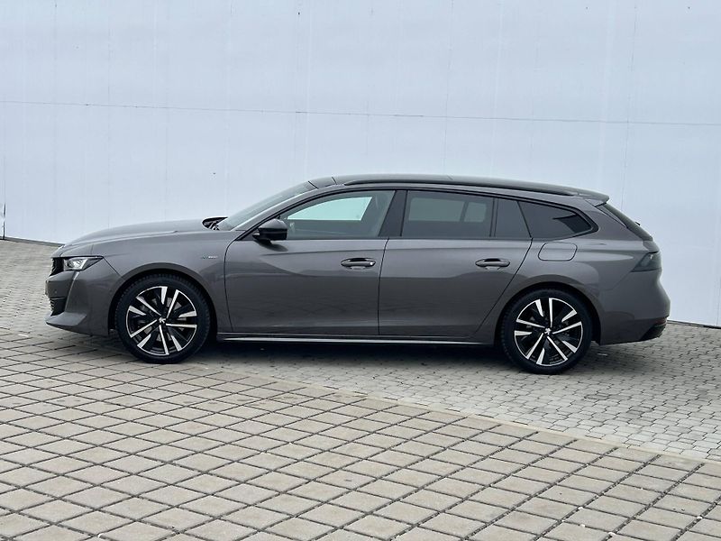 Peugeot 508 GT PACK HYBRID 225 e-EAT8 1.6 - fotka 3 z 27