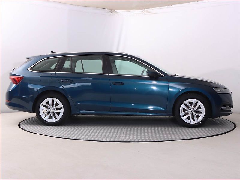 Škoda Octavia (2022) Style 2.0 TDI, Serv.kniha - fotka 6 z 25