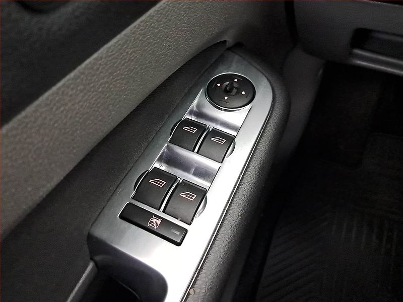 Ford Focus (2010) 1.8 16V, po STK, Tažné - fotka 14 z 14