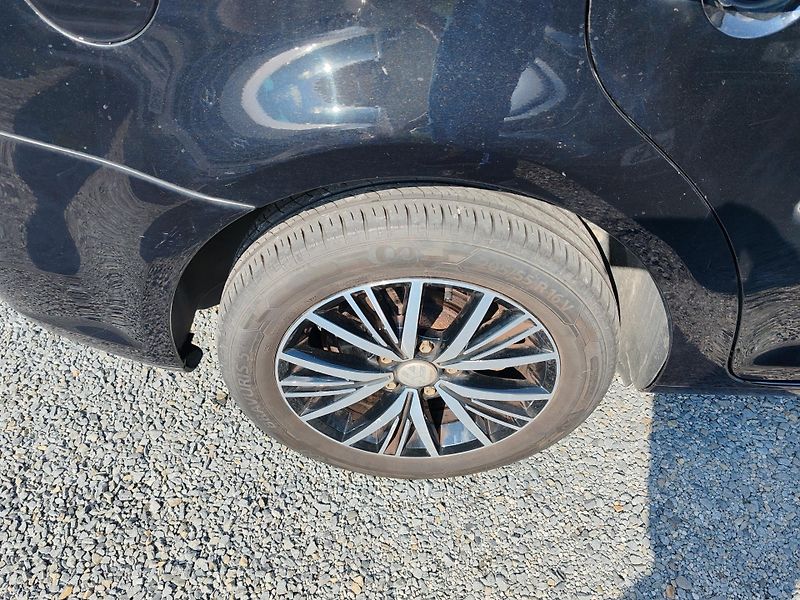 Volkswagen Touran 1.4 TSI CNG - fotka 19 z 22