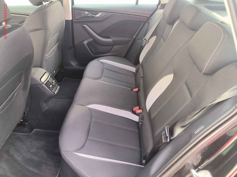 Škoda Kamiq (2025) 1.0TSi, LED, AC, temp - fotka 10 z 22