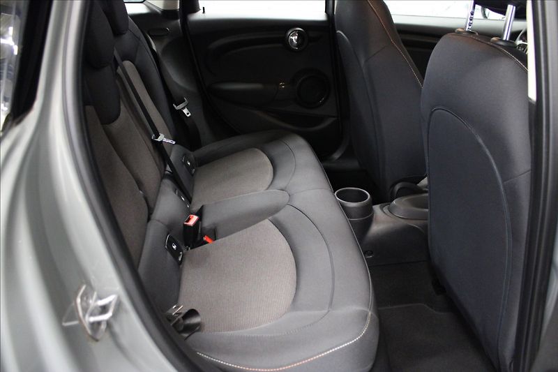 Mini Cooper 1,5 1.majitel CZ - fotka 11 z 37