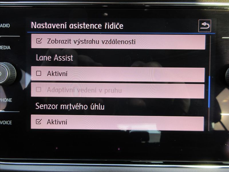 Volkswagen T-Roc 1,5 TSi 110Kw, DSG, Nové ČR - fotka 38 z 41