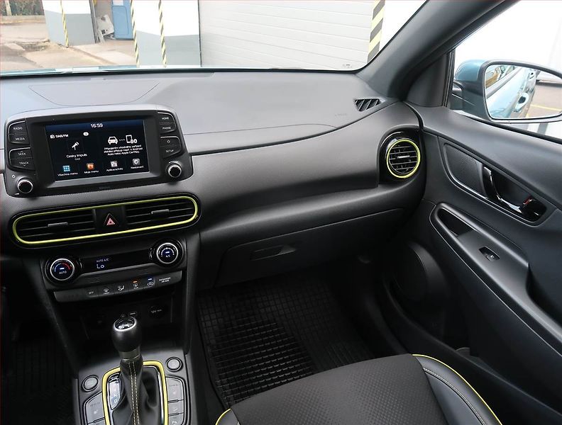 Hyundai Kona (2019) 1.6 T-GDI - fotka 8 z 23