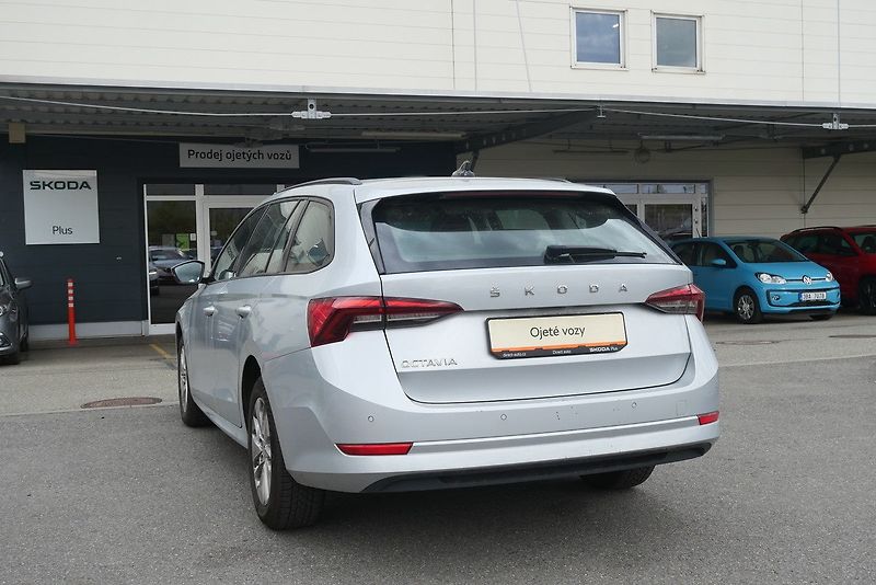 Škoda Octavia - fotka 4 z 6