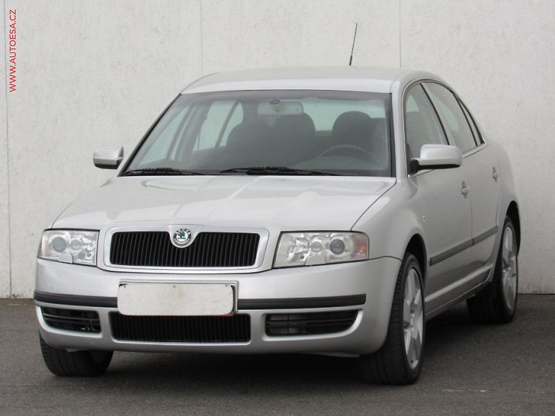 Škoda Superb (2006) 1.9TDi - fotka 3 z 3
