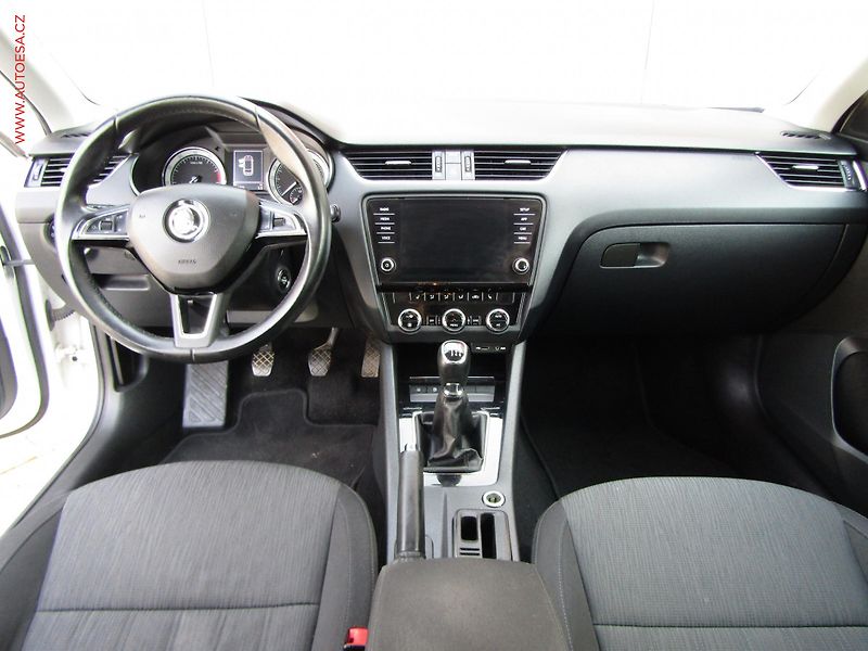 Škoda Octavia (2017) 1.4 TSI G-TEC, 2.maj,ČR - fotka 8 z 18