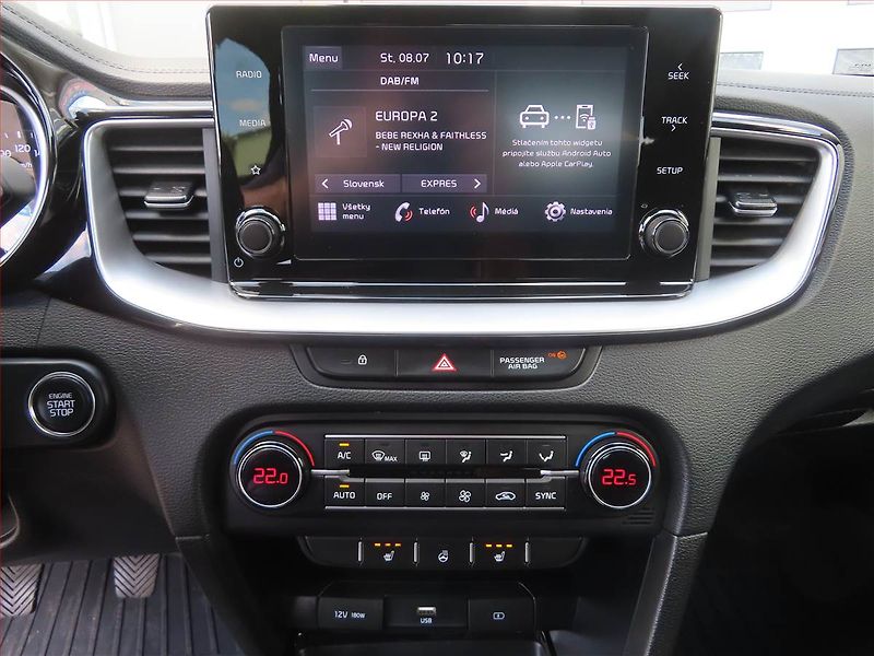 Kia Ceed (2021) Gold 1.5 T-GDI, Serv.kniha - fotka 12 z 19