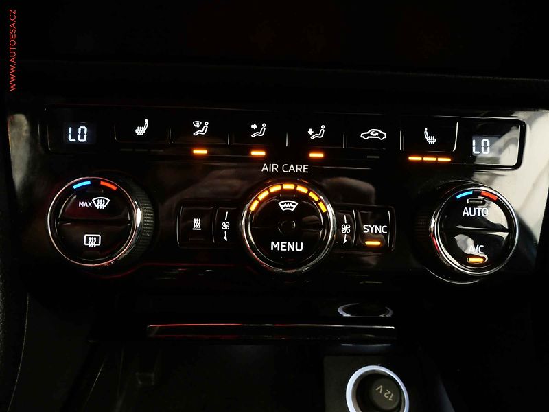 Škoda Superb (2018) 2.0 TDI, Ambiente, DSG - fotka 18 z 22