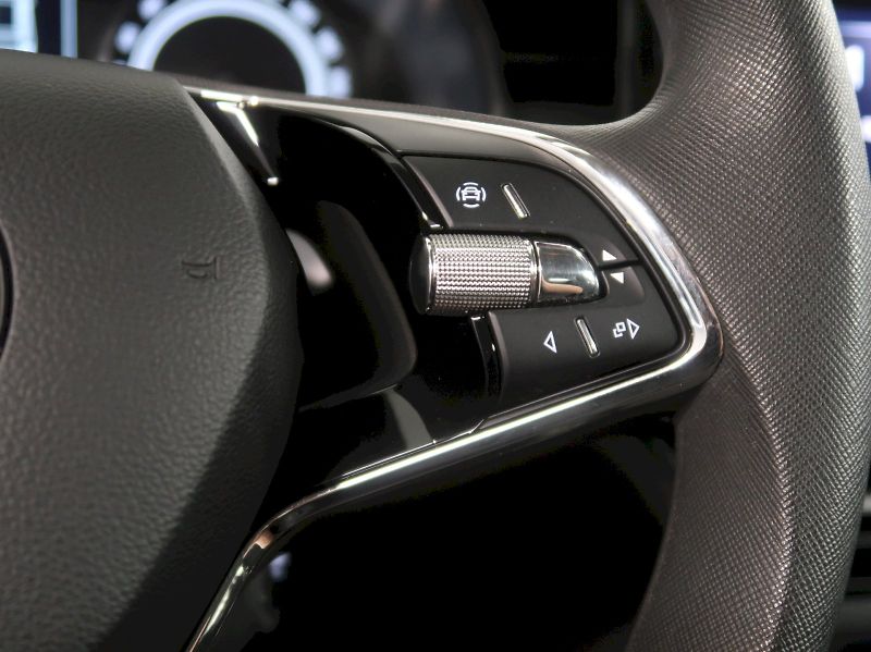 Škoda Kamiq (2023) AMBITION 1.0TSI 81KW TAŽNÉ - fotka 19 z 36
