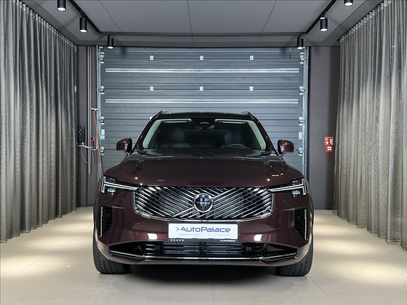 Volvo XC90 (2026) 2,0 T8  Ultra Bright - fotka 6 z 42