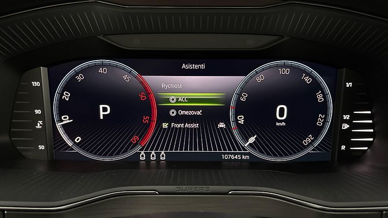 Škoda Superb 2.0 TDI DSG Style Combi - fotka 10 z 30