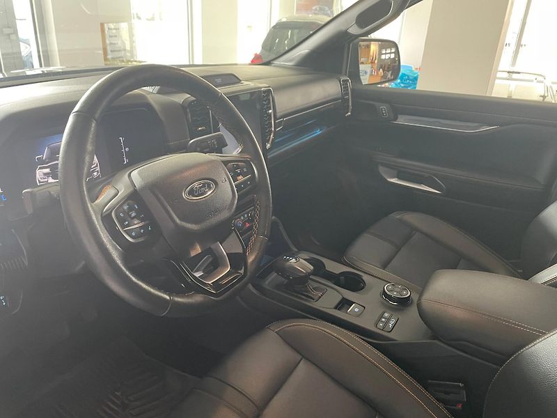 Ford Ranger (2024) Wildtrak 3.0 V6 EcoBlue 177kW - fotka 13 z 30