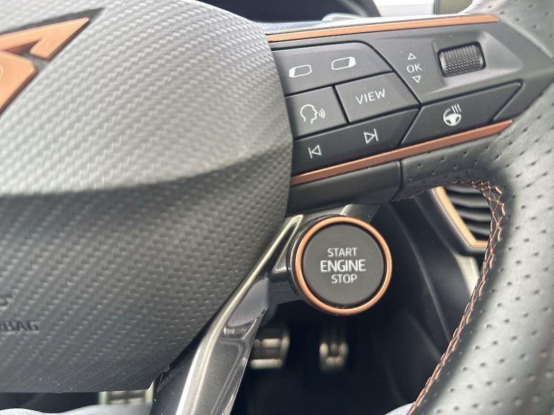 Cupra Leon (2021) SP 2.0 TSI 4Drive DSG VZ - fotka 20 z 30