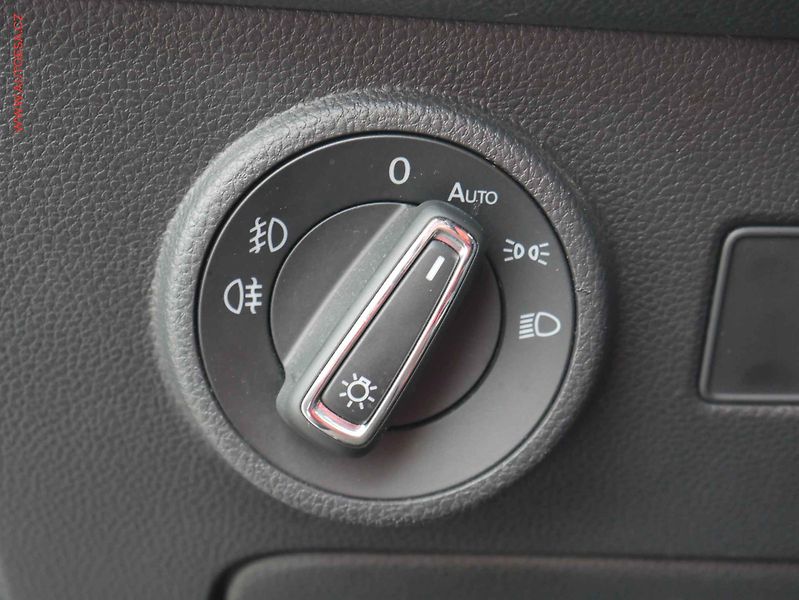 Seat Ateca (2019) 2.0TDi 4Drive, ČR, DSG - fotka 17 z 25