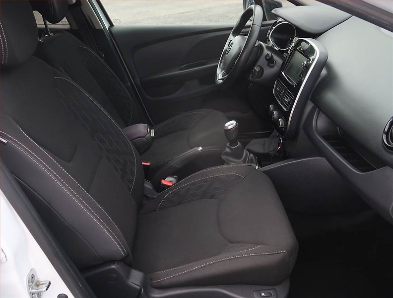 Renault Clio (2019) Limited 0.9 TCe, Navi - fotka 9 z 22