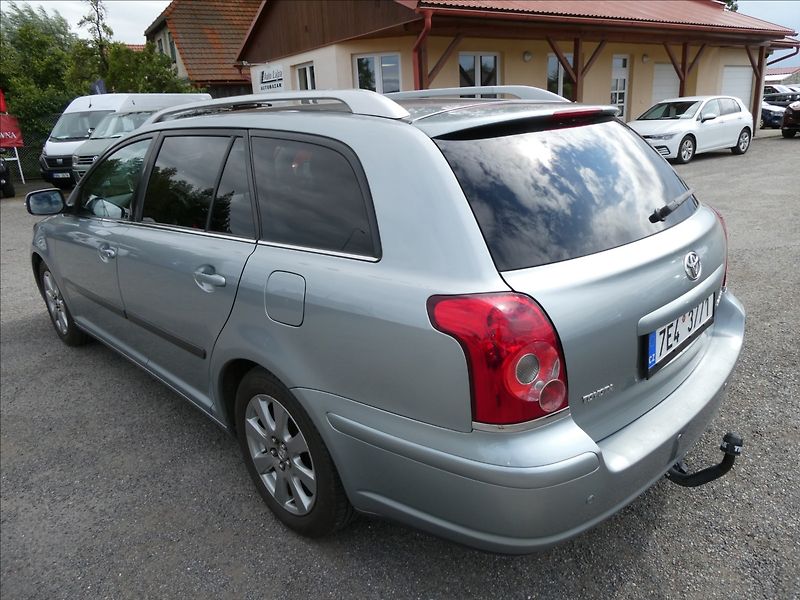 Toyota Avensis 1,8 16V 95kW závěs,digi.klima - fotka 6 z 32