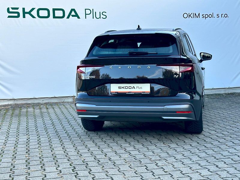 Škoda Enyaq (2023) 55 kWh Studio - fotka 2 z 22