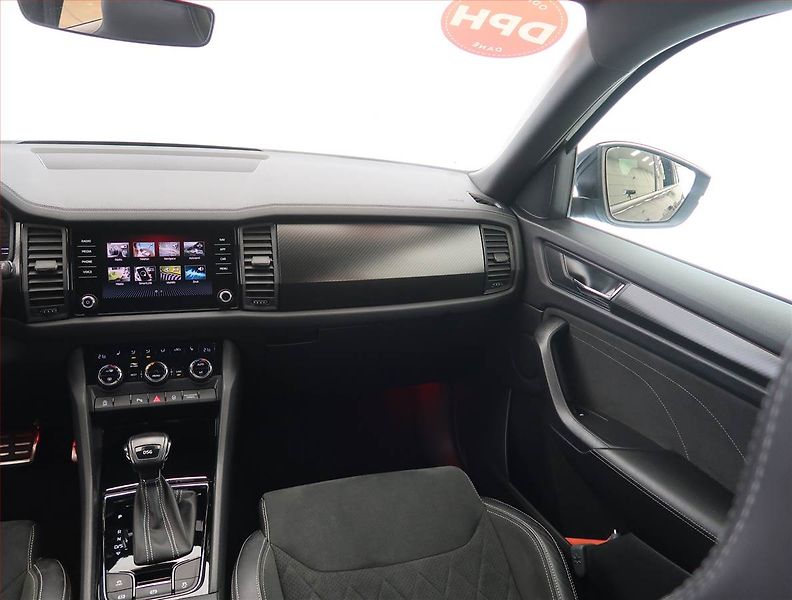 Škoda Kodiaq (2022) Sportline 1.5 TSI, digi klima - fotka 8 z 29