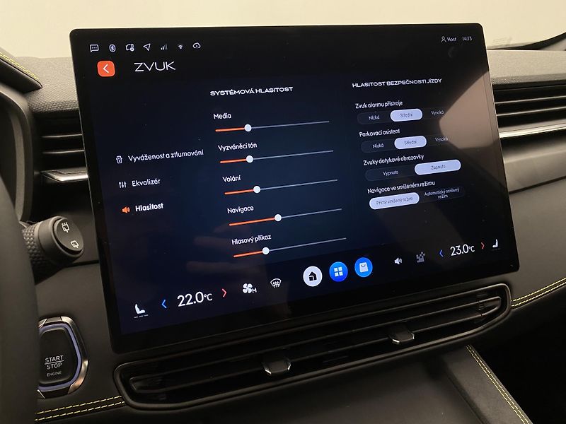 Lynk & Co 01 (2025) 01 CORE PHEV - fotka 62 z 82