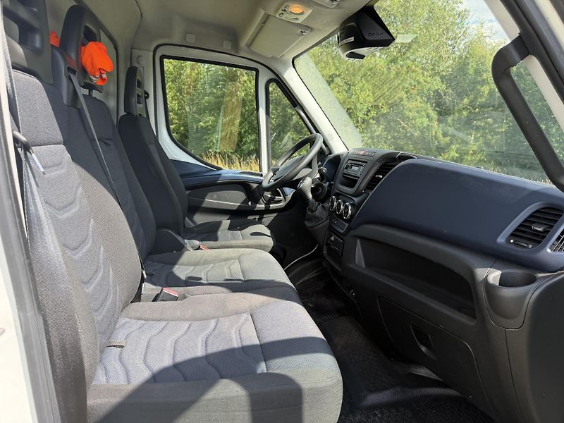 Iveco Daily (2019) 72C18 6.2m x 2.3m, hyd.celo 1t - fotka 11 z 19