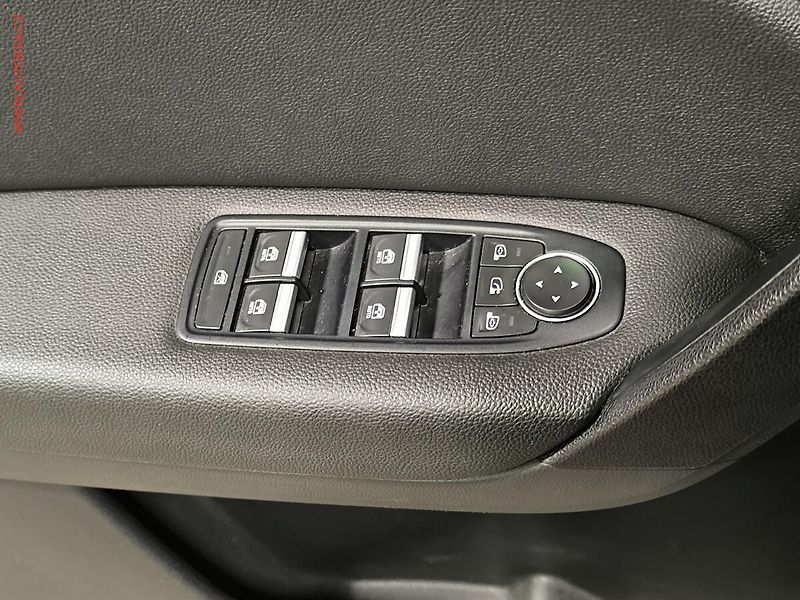 Renault Captur (2021) 1.0 TCe, 1.maj,ČR, Intense - fotka 17 z 17