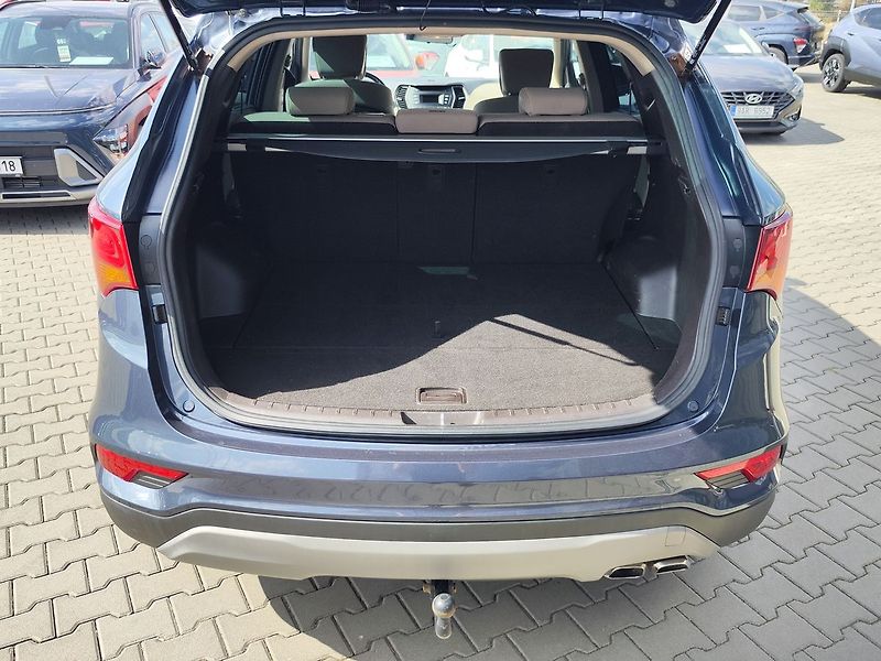 Hyundai Santa Fe 2.4 GDi/138kW Confidence 4x4 - fotka 9 z 31