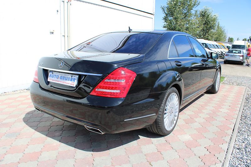 Mercedes-Benz Třídy S S 500 CDI Long - fotka 4 z 30