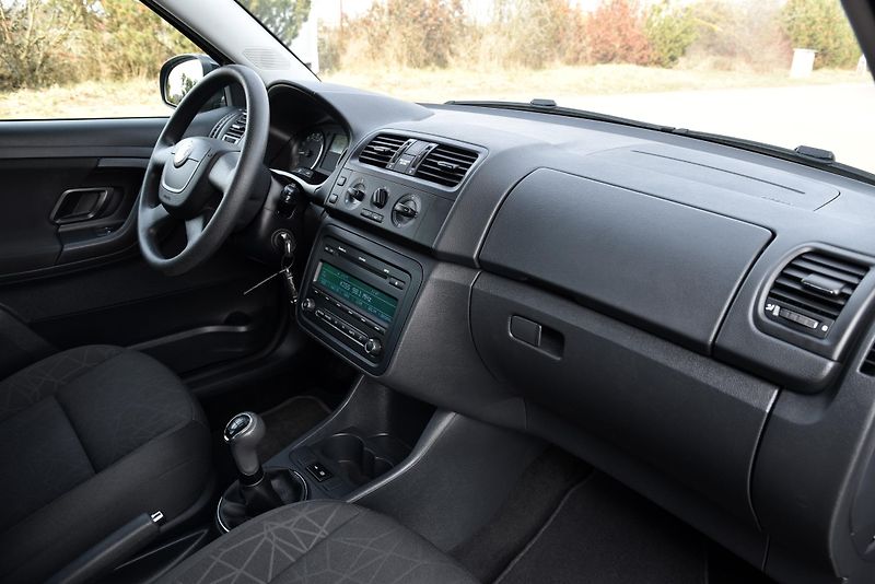Škoda Fabia 1.6 TDi CR FAMILY, KLIMA, TEMP - fotka 32 z 50