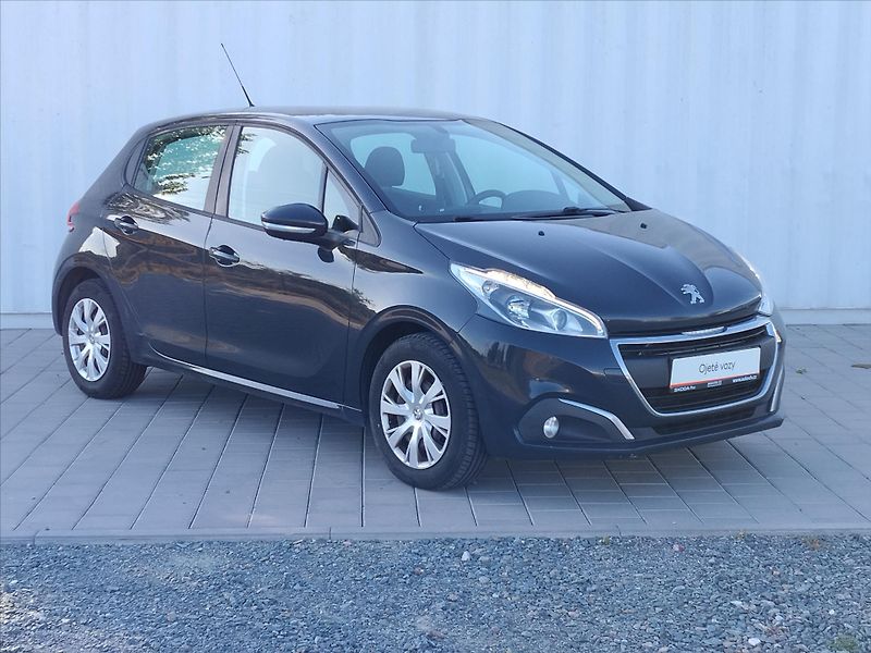 Peugeot 208 1,6   1.6 HDI  55kW Klimatizac - fotka 3 z 29