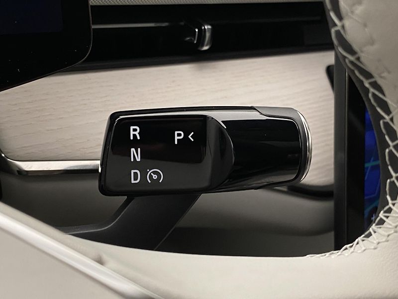 Volvo ES90 (2026) PURE ELECTRIC ULTRA - fotka 33 z 79