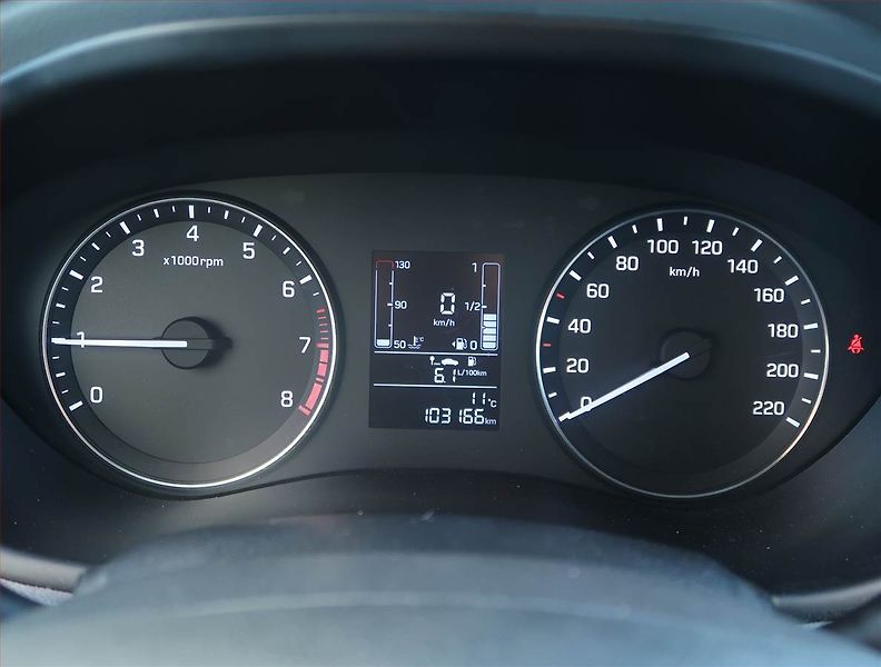 Hyundai i20 (2016) 1.2, Serv.kniha, Park. senzory - fotka 11 z 16