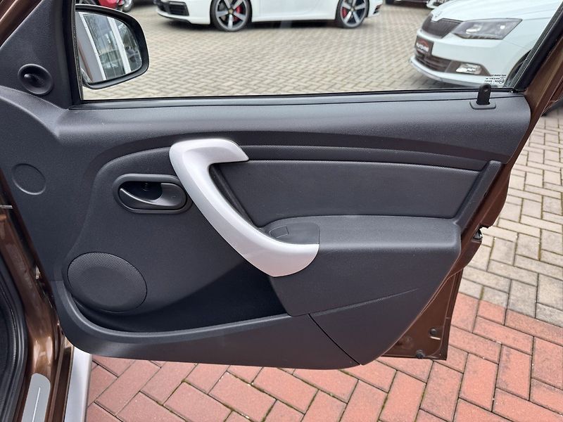 Dacia Sandero (2012) 1.6i LPG Klima Tažné Zař. - fotka 18 z 49