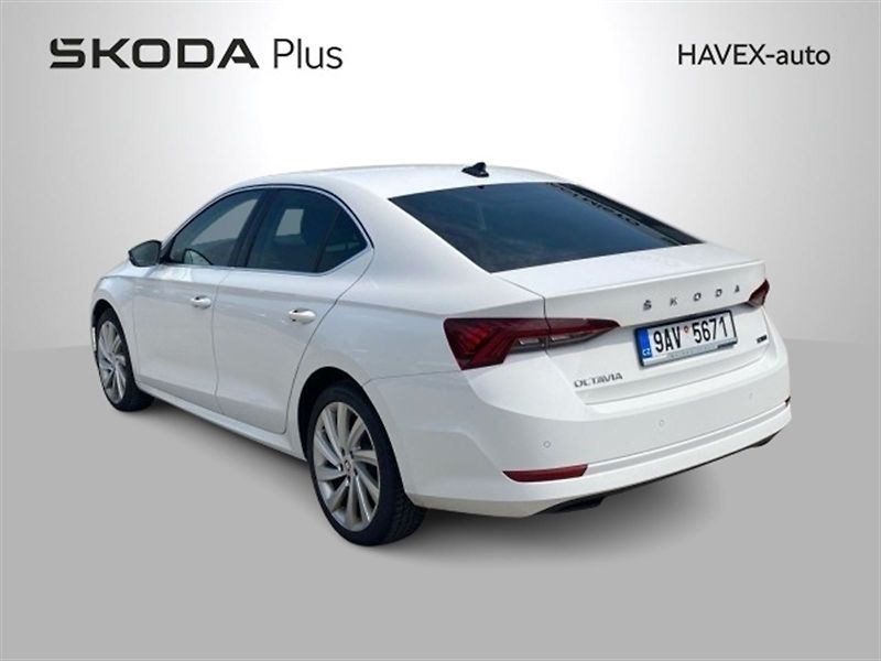Škoda Octavia (2023) 1.5 TSI e-TEC DSG Style + - fotka 2 z 6