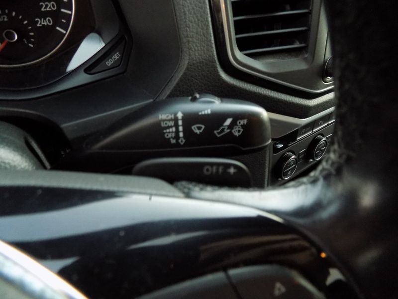 Volkswagen Amarok (2019) 3.0TDI/4-M/AT/Full-Led/NAVI/ - fotka 27 z 38