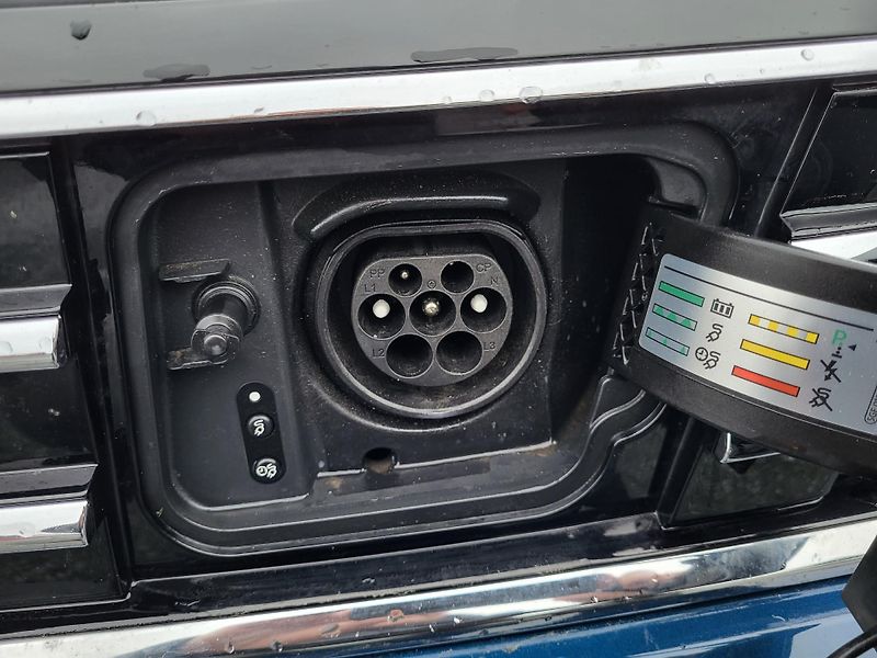 Volkswagen Passat 1.4 TSI PHEV GTE DSG HYBRID - fotka 38 z 46