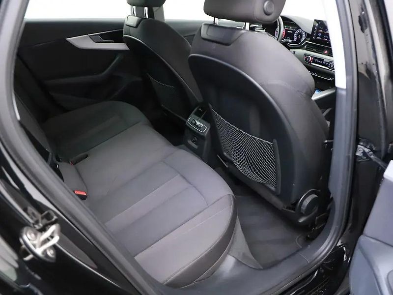 Audi A4 35TFSI Aut. Sport DPH TZ  - fotka 7 z 9