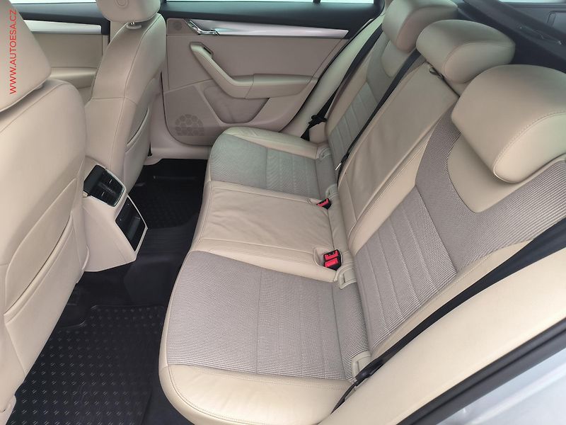 Škoda Octavia (2015) 2.0 TDi, Style, DSG - fotka 10 z 22