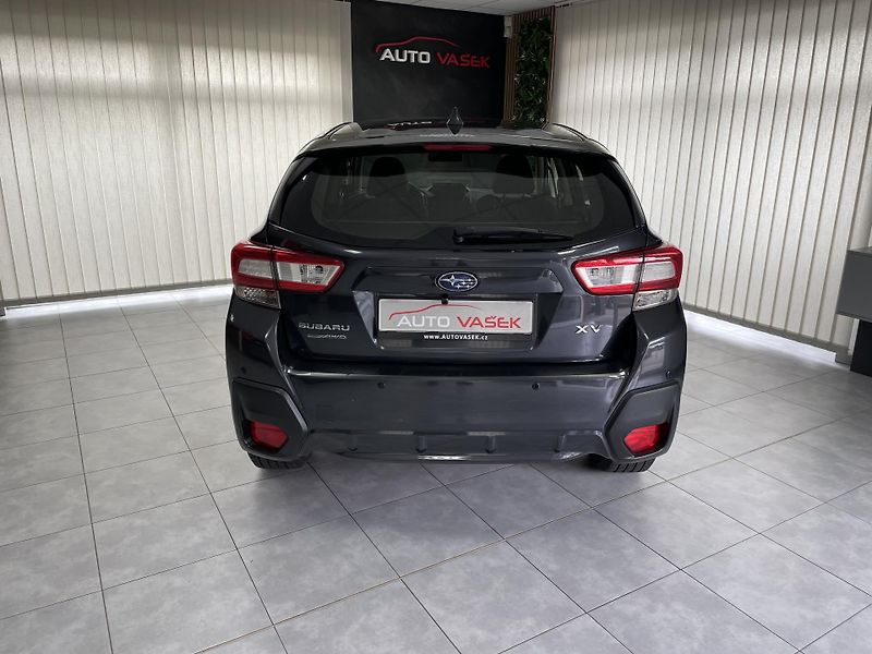Subaru XV  1.6i  4x4 AT ACTIVE 1.MAJ ČR - fotka 9 z 24