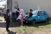 Kulatá světla, blýskající se chromy, brumlavé motory. Majitelům historických skvostů vyšla jejich první letošní projížďka na jedničku.