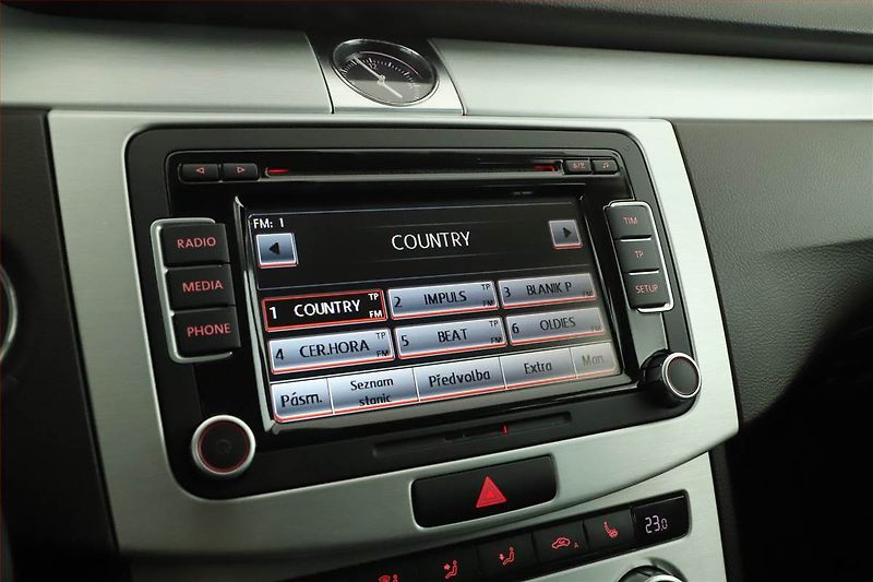 Volkswagen Passat (2014) Comfortline 2.0 TDI, 4X4 - fotka 12 z 14
