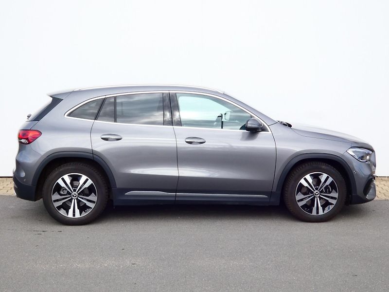 Mercedes-Benz GLA (2020) 200d - fotka 3 z 30