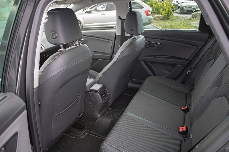 Seat Leon Xcellence - fotka 26 z 31