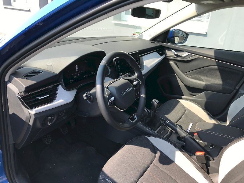 Škoda Kamiq (2025) SELEC TSI 85/1.0 M6F - fotka 15 z 23