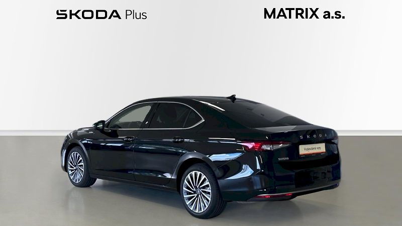 Škoda Superb (2025) Laurin&Klement 2.0TSI 195kW DS - fotka 7 z 36