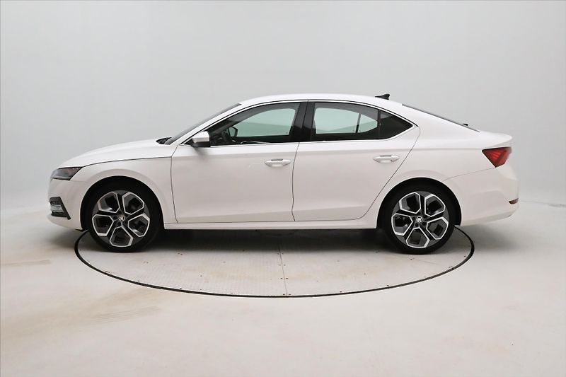 Škoda Octavia 2,0 TDI 110KW DSG STYLE Záruka - fotka 8 z 34