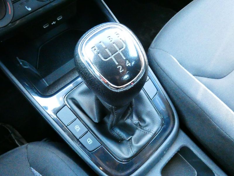 Škoda Fabia IV Active 1.0 MPI /59kW - fotka 27 z 30