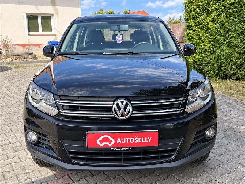 Volkswagen Tiguan 1,4 Tsi trend&Fun aut.klima - fotka 8 z 28